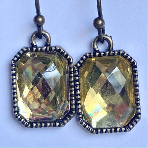 Emerald Radiant Cut Champagne Topaz Crystal Earrings Brass Gold Tone Dangle - Picture 10 of 12
